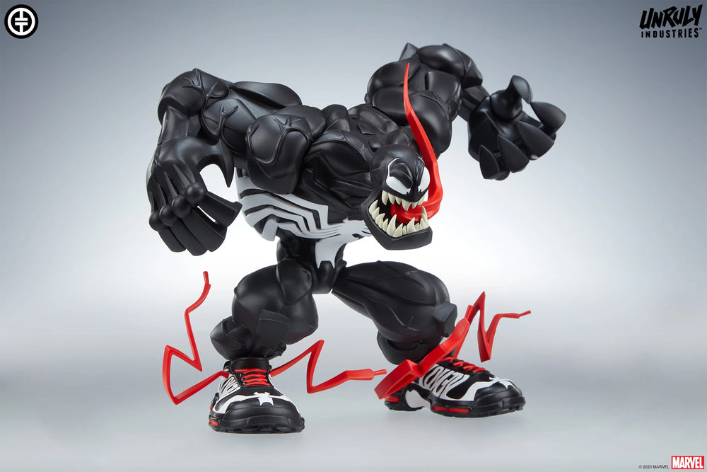 Unruly Industries Designer Collectible: Marvel Spiderman - Venom Estatua