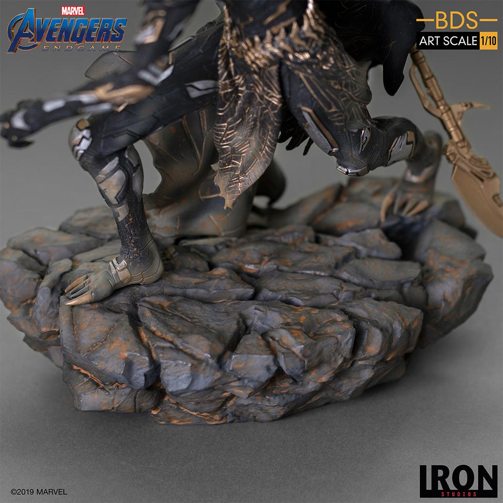 IRON Studios: Avengers Endgame - Corvus Glaive Black Order Escala 1/10