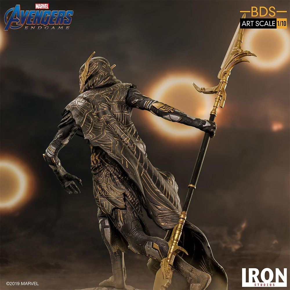 IRON Studios: Avengers Endgame - Corvus Glaive Black Order Escala 1/10