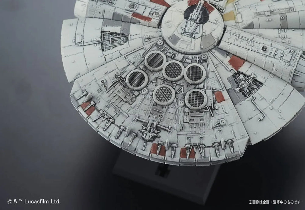 Bandai Hobby Gunpla Model Kit: Star Wars - Millennium Falcon Escala 1/35 Kit de Plastico